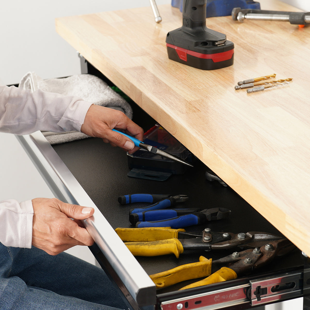 Workshop Finger Racks SafeRacks Premium Mobile Workbench - Workshop Edition